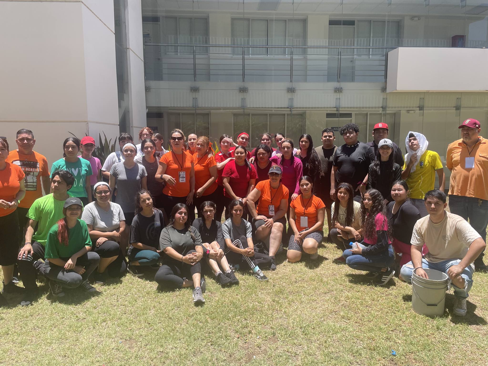 Semana Académica, Cultural y Deportiva del Día del Estudiante. Día 4 Rally y Playera de Colores.